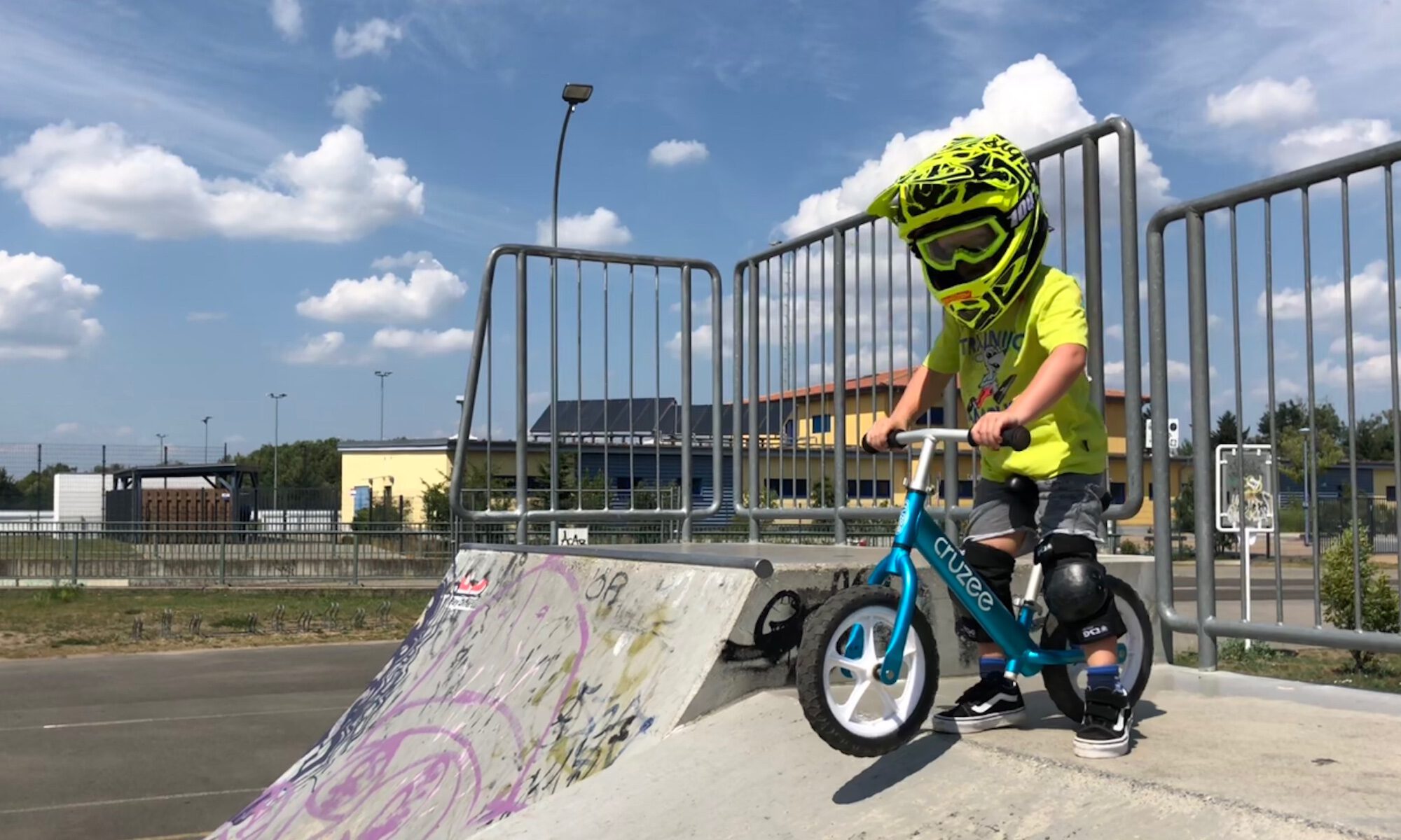 Cruzee_Rider_Skatepark
